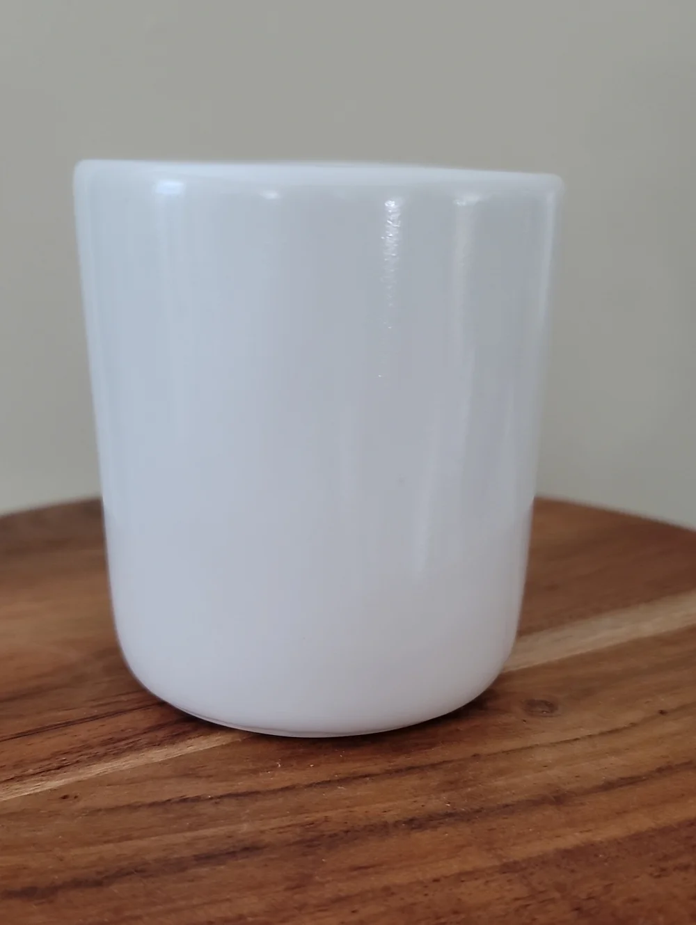 Gleena 10 oz Porcelain Ceramic Tumbler with Sheep Illustration